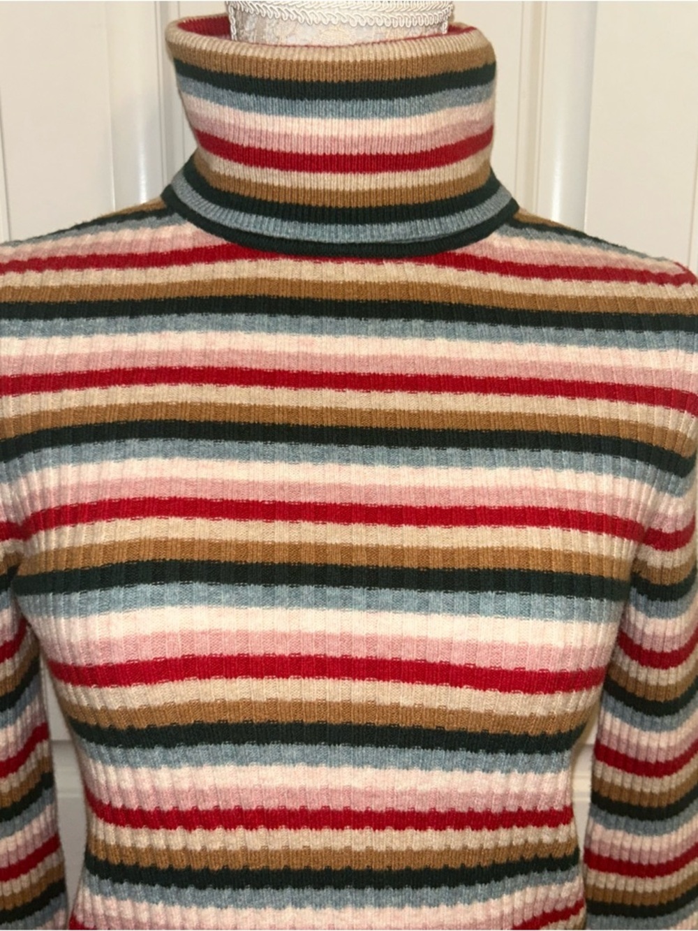 GAP 90’s Vibe Happy Striped Ribbed Turtleneck Sweater Cash Soft Women’s Small